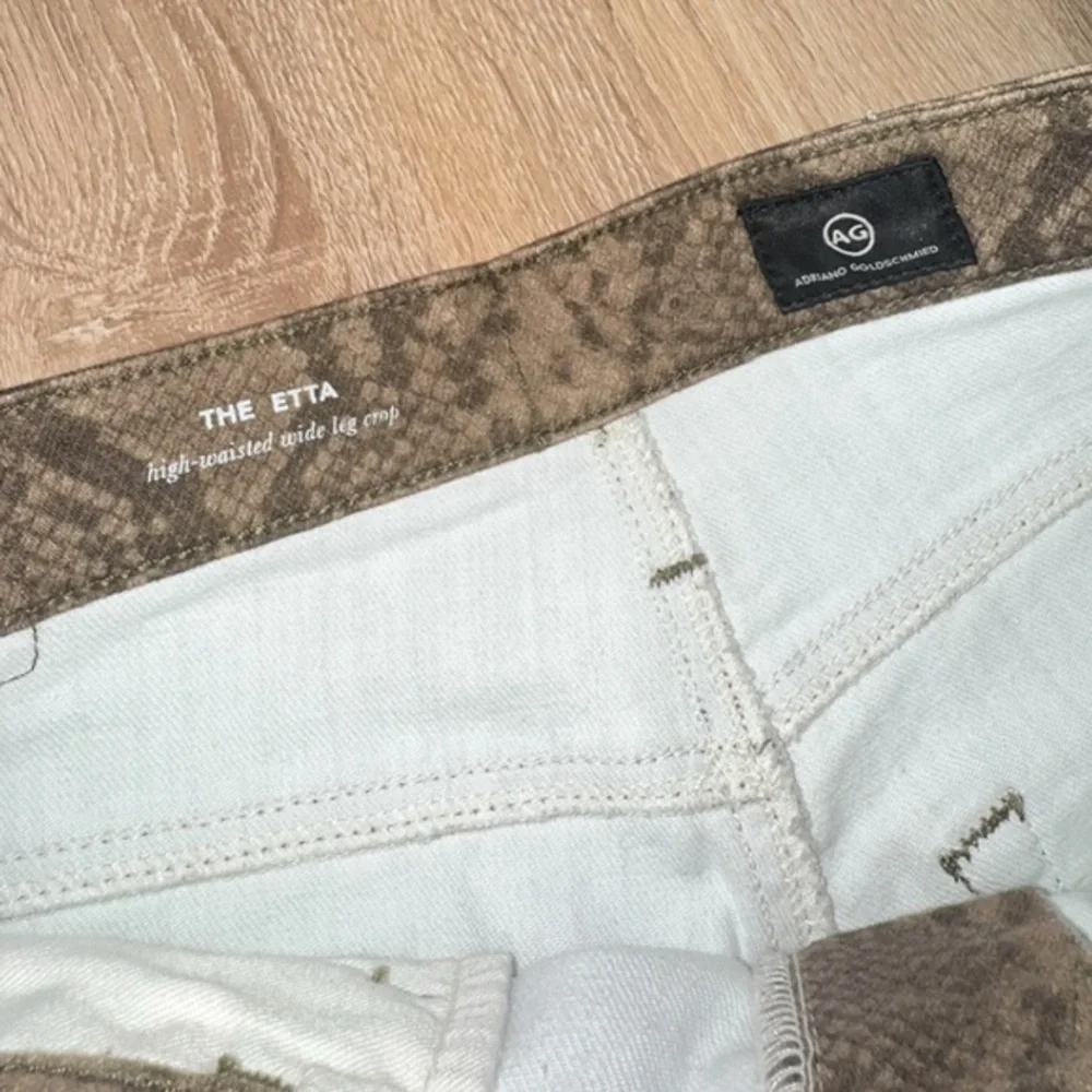 AG Etta‎ Snake Print High Rise Wide Leg Cropped Jeans Size 29